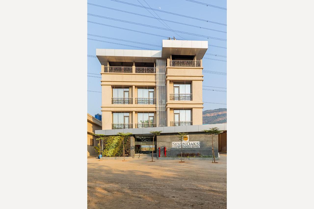 Hotel Seven Oaks Navi Mumbai Exteriör bild